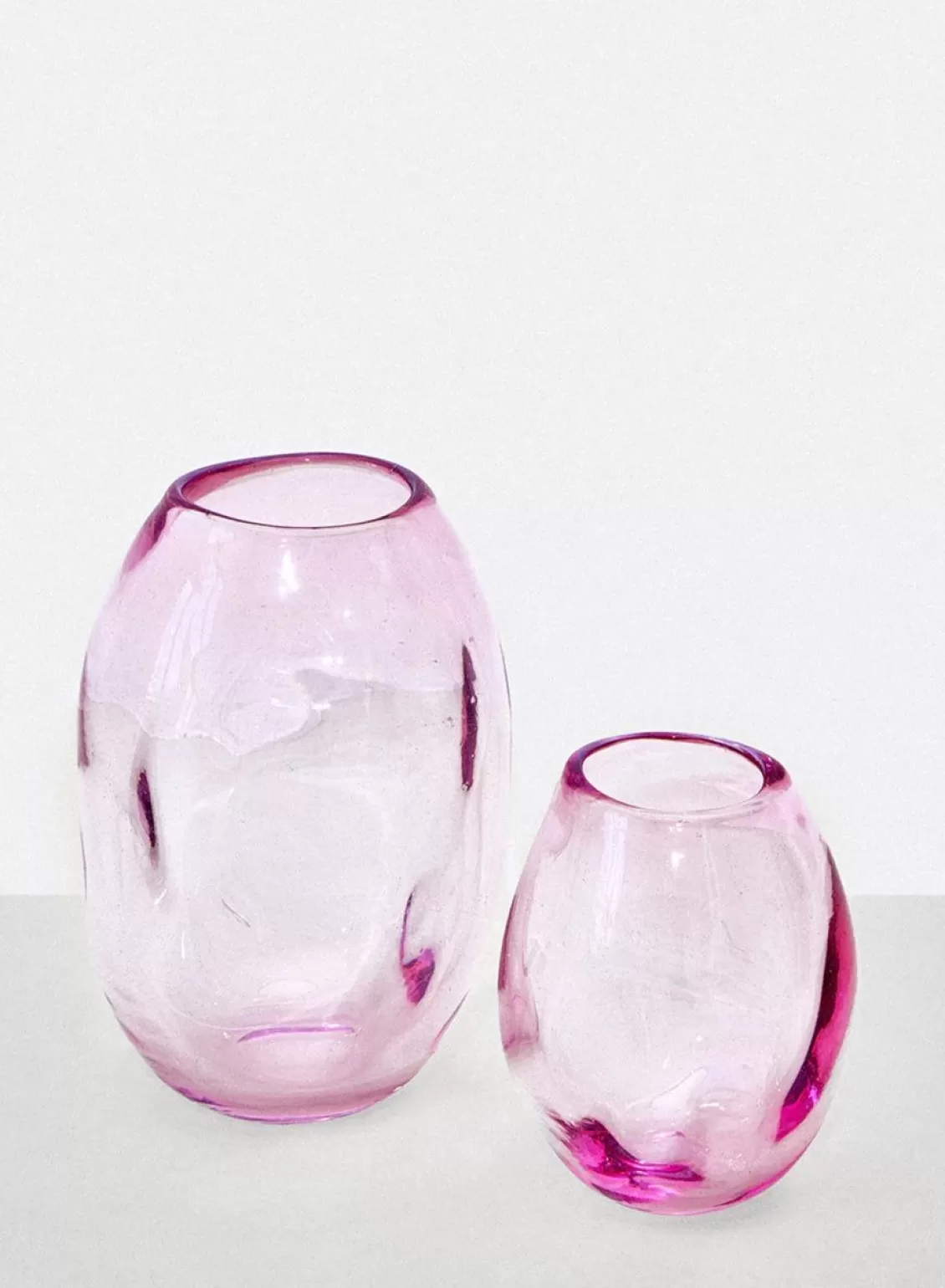 SUSAN BIJL Addled Vase Strawberry, Small, Nienke Sikkema - Rira Objects Online