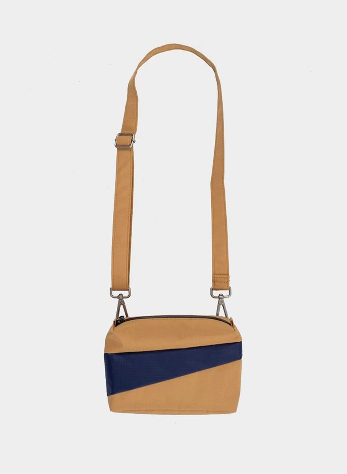 SUSAN BIJL The New Bum Bag Camel & Navy Small Store