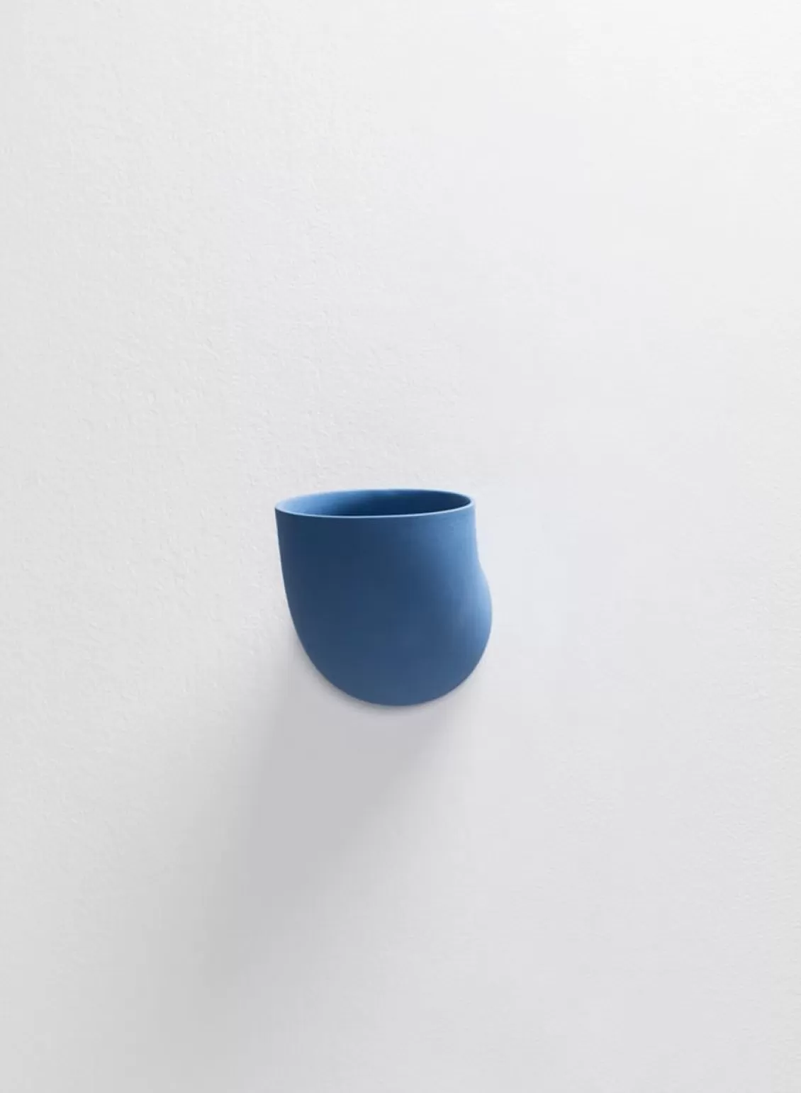 SUSAN BIJL Wall Holder, Cobalt Blue - Destroyers Builders Sale